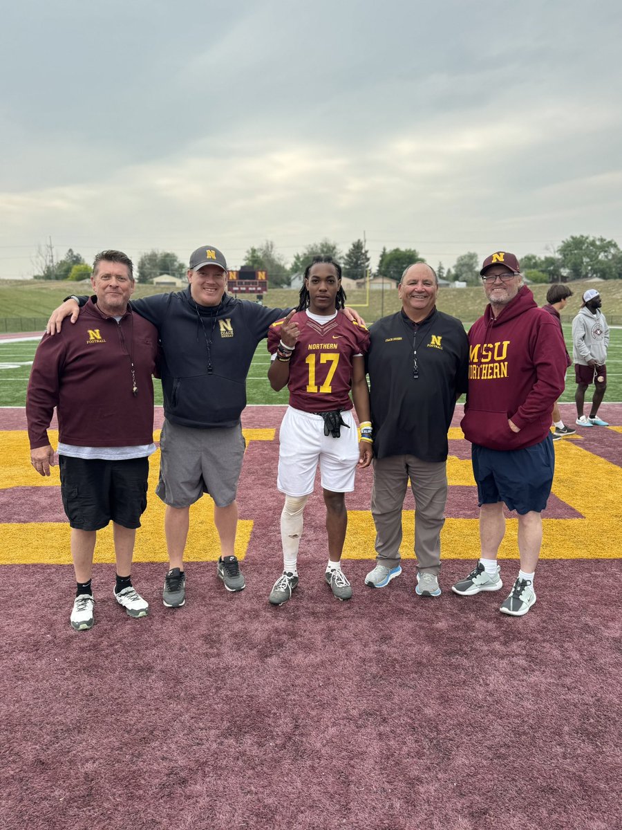 EshoiEwers's tweet image. ‼️Had a great time @MSUNLightsFB prospect camp today thank you to @Coachsouers for having me!!
@SFACoachMartin @CoachKen17 @coachnewmanj @JonSvecX @CoachDietlSU @CoachB_Anderson @CoachStevensFB @PrepRedzoneFL @RecruitReady @CoachChadWalker @CoachTroyTaylor @DAWGHZERECRUITS