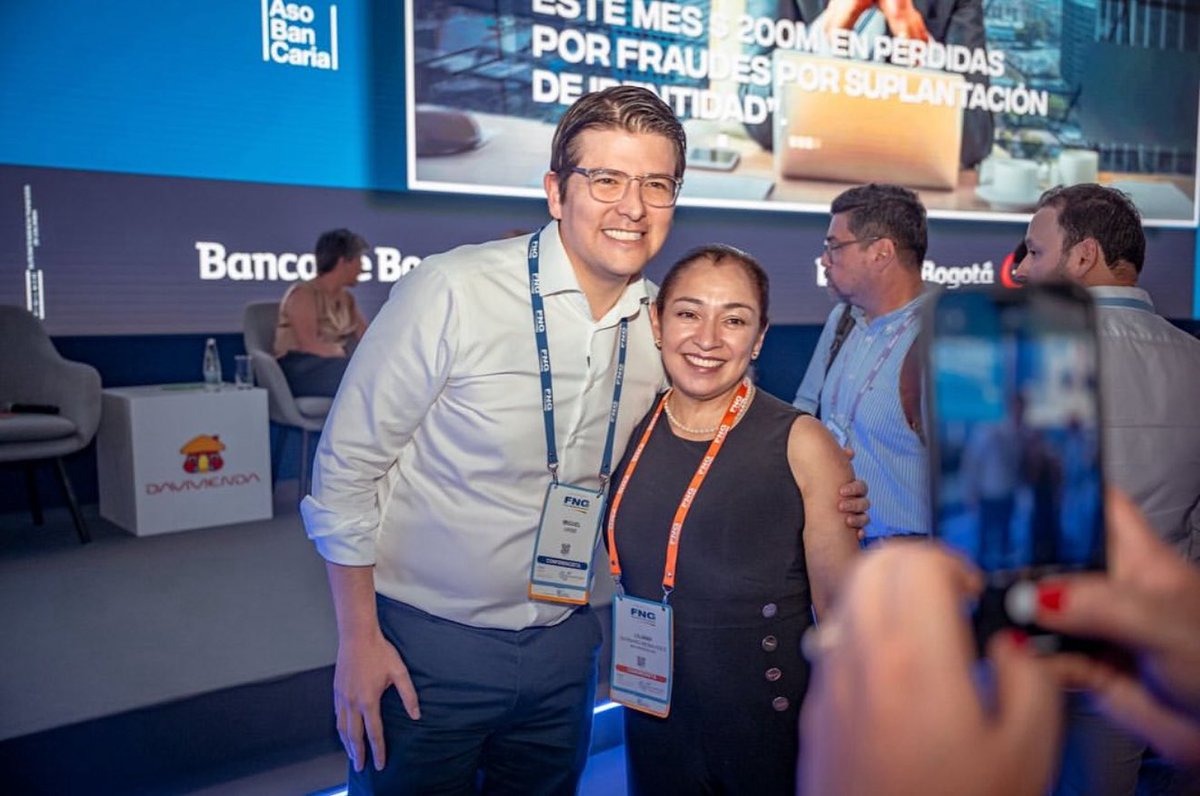 Rechazamos y lamentamos profundamente el atentado contra el senador y precandidato presidencial <a href="/MiguelUribeT/">Miguel Uribe</a>. No podemos permitir que la violencia política vuelva a tomarse nuestro país.

Lo ocurrido hoy es un grave atentado contra la democracia y el ejercicio legítimo de la