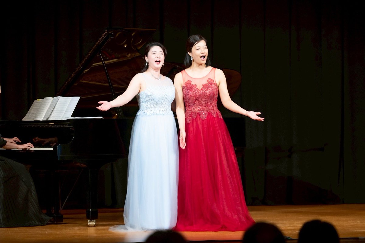 yokokubo_singer's tweet photo. おおつか音楽祭2025「オペラの饗宴」お陰様で無事に終演しました。
ご来場いただいた皆様、お世話になった音楽祭スタッフの皆様、本当にありがとうございました！
久しぶりにハバネラで客席を練り歩けて楽しかったです🌹✨
も〜さん、いつも素敵すぎるお写真をありがとうございます！@nyumiya0416s https://t.co/SzKPMviuc4