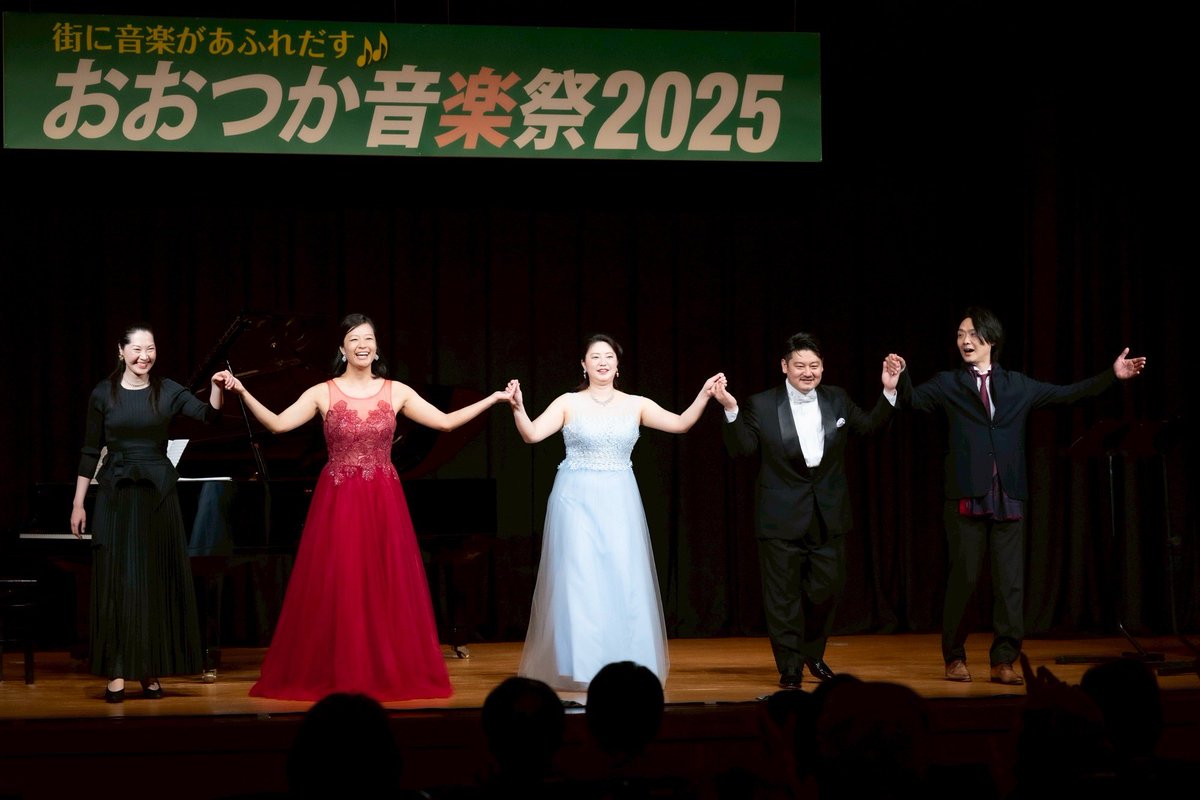 yokokubo_singer's tweet photo. おおつか音楽祭2025「オペラの饗宴」お陰様で無事に終演しました。
ご来場いただいた皆様、お世話になった音楽祭スタッフの皆様、本当にありがとうございました！
久しぶりにハバネラで客席を練り歩けて楽しかったです🌹✨
も〜さん、いつも素敵すぎるお写真をありがとうございます！@nyumiya0416s https://t.co/SzKPMviuc4