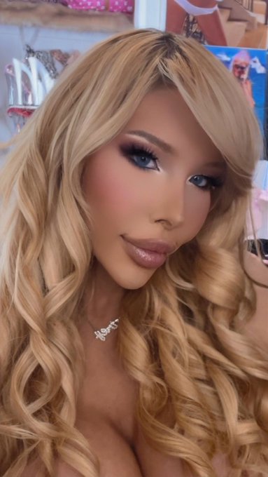 Watch 💋Brittney Kade💋's leaked NSFW photo on TwXstars