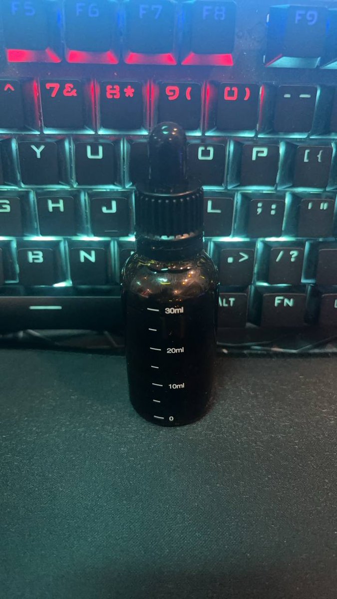 Uranus_erc20's tweet image. 迷j直男必备催情水，直男用了会后庭外翻 疯狂流水 渴求被你抽插，一次饮用2-3ml效果可持续几小时，抓紧来下单c翻你之前可望不可及的直男吧
#催情 #催情水 #催情药 #迷药 #0水  #春药 #媚药 #性药 #听话水 #乖乖水 #gay水 #男性催情 #直男迷药