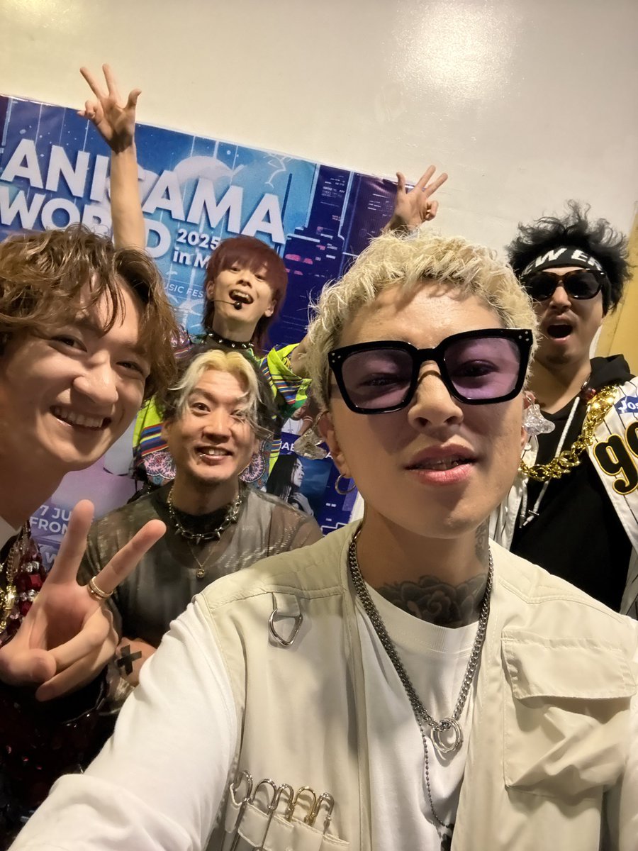 ash_ashdahero's tweet photo. マブダチになりました🤝
@t_miyata_kmf2

#AnisamaWorld 
#キスマイ 
#ASHDAHERO https://t.co/1ZnQZPofV5