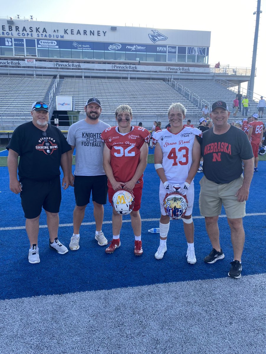 Great to see waterboys grow up to be great football players and great young men. Oscar and Cal both played great! Proud of both of you!!