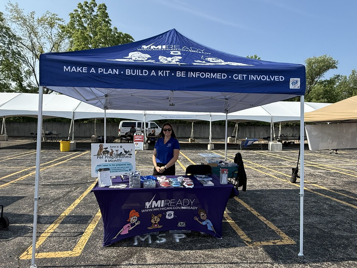 MichEMHS (@michemhs) on Twitter photo It was a great day spreading the word about Pet Preparedness at the Meet Your Best Friend event in Southfield. <a href="/MichStatePolice/">Michigan State Police</a> #petpreparedness #miready It was a great day spreading the word about Pet Preparedness at the Meet Your Best Friend event in Southfield. <a href="/MichStatePolice/">Michigan State Police</a> #petpreparedness #miready