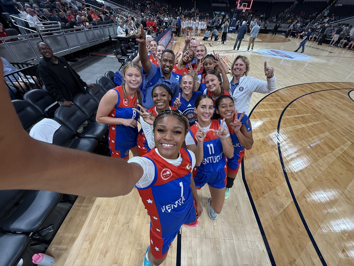 Donna Moir (@donnabendermoir) on Twitter photo We got the 🧹 over Indiana - proud of the all star squad! <a href="/kyhighs/">Jason Frakes</a> <a href="/KYAllStarGame/">Kentucky All-Stars</a> We got the 🧹 over Indiana - proud of the all star squad! <a href="/kyhighs/">Jason Frakes</a> <a href="/KYAllStarGame/">Kentucky All-Stars</a>