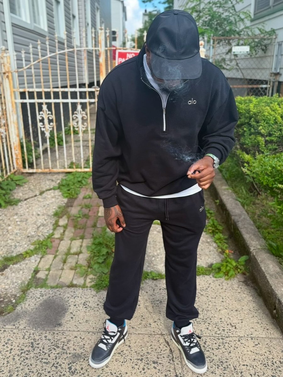 Quaay_Ysl's tweet photo. https://t.co/Bk133WCyTT