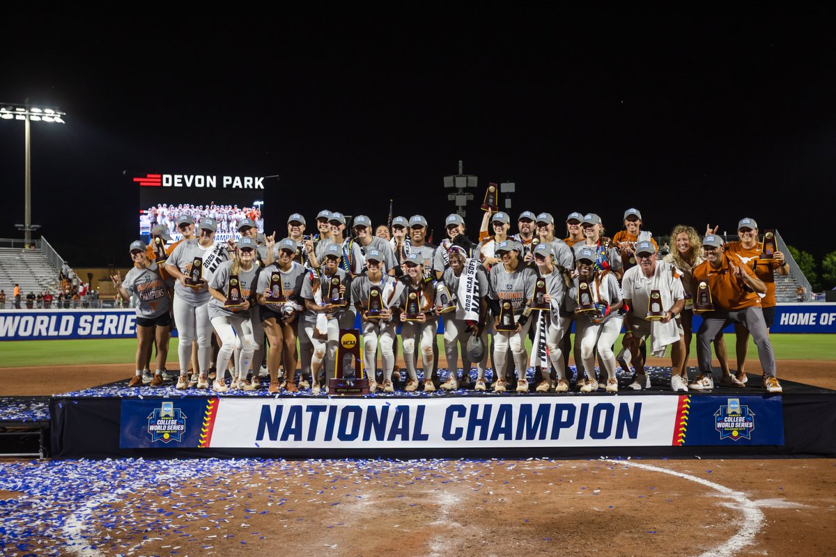 D1Softball (@d1softball) on Twitter photo Trophy raised and history made🏆
<a href="/TexasSoftball/">Texas Softball</a> is bringing the 2025 national championship trophy home to Austin. Trophy raised and history made🏆
<a href="/TexasSoftball/">Texas Softball</a> is bringing the 2025 national championship trophy home to Austin.