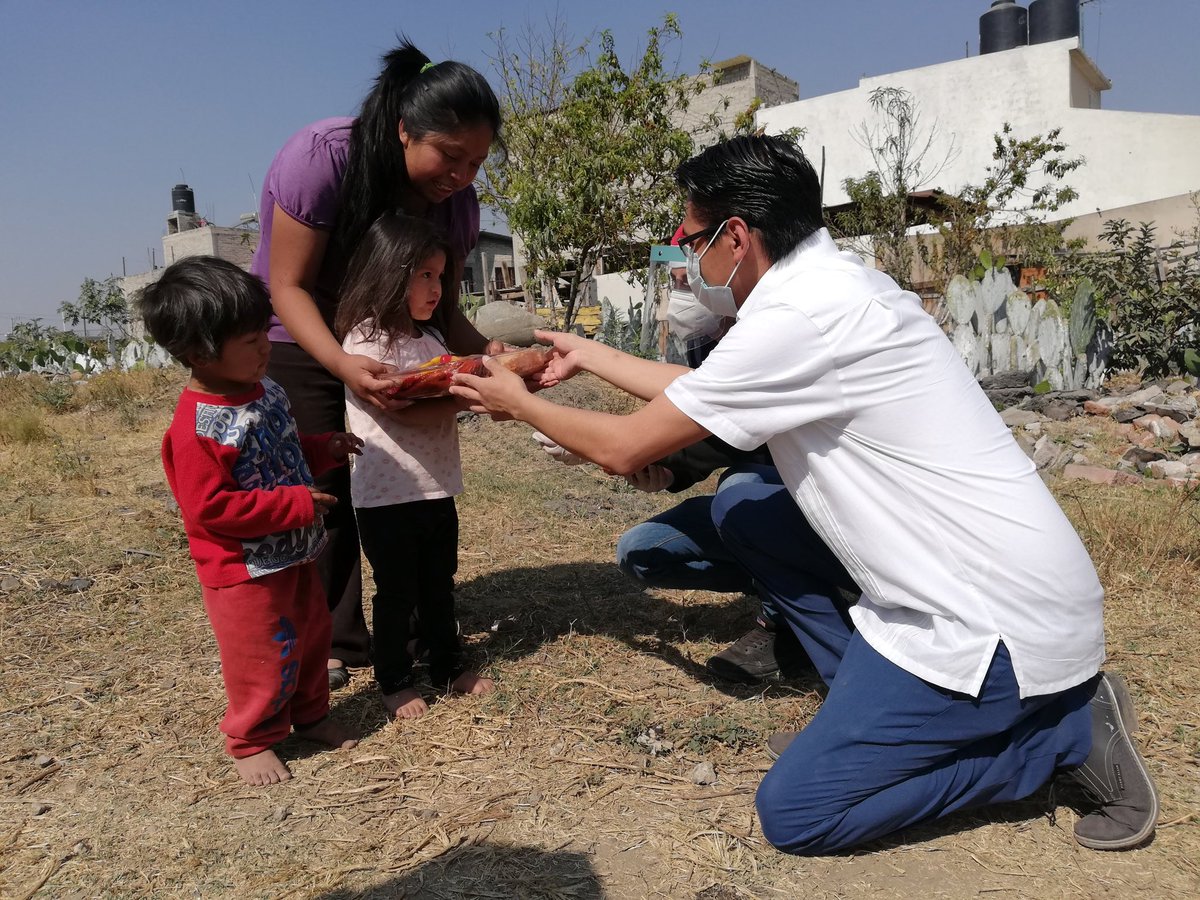 🎉 ¡Estamos de manteles largos!
Hace 5 años nació nuestra Cocina Comunitaria, en plena pandemia. Hoy seguimos entregando 120 comidas diarias en Xochimilco.

Gracias a <a href="/LMadrinas/">Las Madrinas</a> ¡Seguimos luchando por la salud y la dignidad!

#CocinaComunitaria #Xochimilco #5Años #Solidaridad