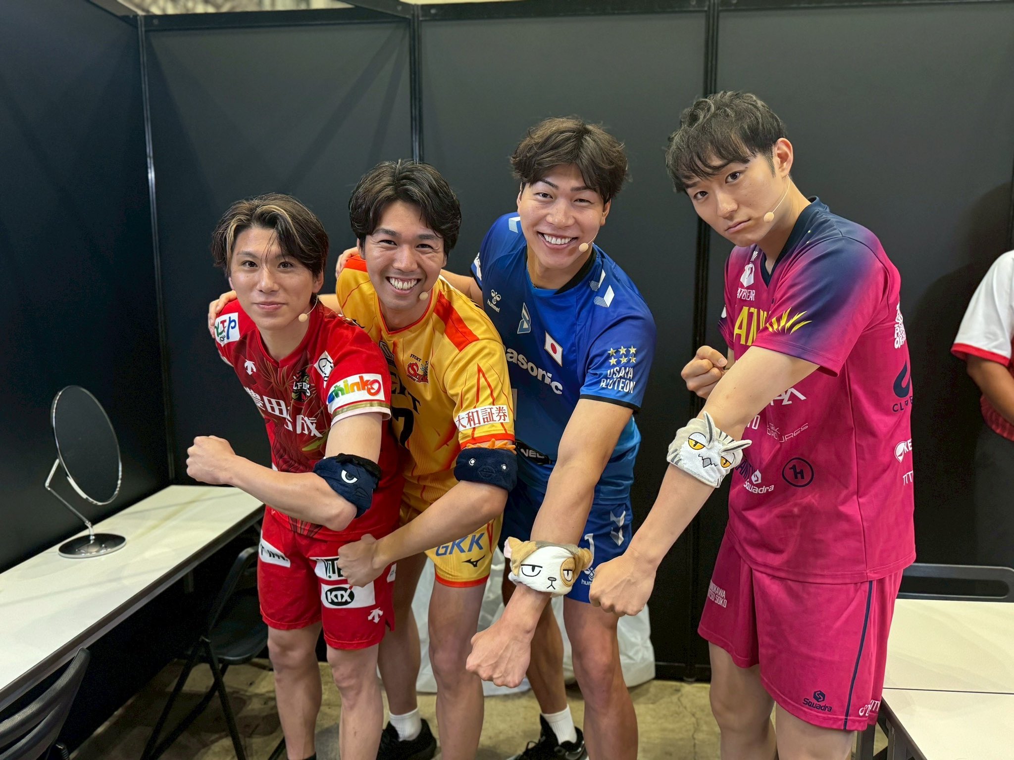 即購入⭕️ ジェイテクトSTINGS愛知 岩本大吾 選手 サイン入り バレーボール 選手・スタッフ | ジェイテクトSTINGS愛知｜男子バレーボールチーム