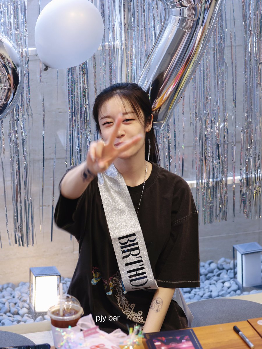 China PJY Bar tweet media