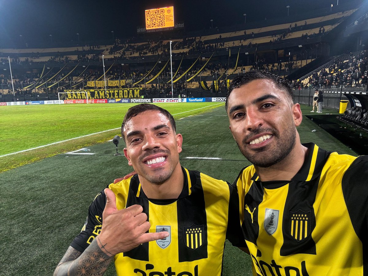 👑 El Rey y el Capitán 🤟

#SelfieCarbonera