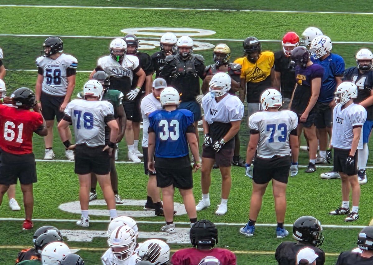 Had a great morning at Lindenwood with SPX linemen <a href="/britt_darr77058/">Darren Britt</a> <a href="/EblenNoah/">Noah Eblen</a> 

Great to talk to <a href="/CoachWrightD/">Rich Wright</a> from <a href="/UCMFootballTeam/">Mules Football</a>!  
Looking forward to UCM camp next weekend! <a href="/CoachHoltzclaw/">Joe Holtzclaw</a> <a href="/JoshLamberson/">Coach Lambo</a> 

<a href="/FootballSpx/">SPX_Football</a> <a href="/Coach_Simone73/">Anthony Simone</a> <a href="/Coach_Haferbier/">Jared Haferbier</a>