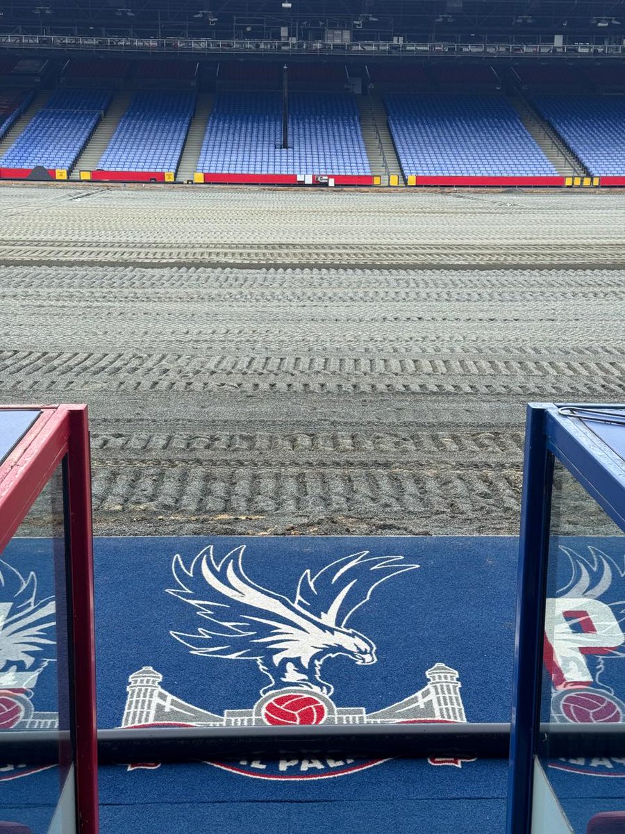 groundspotters's tweet photo. 🔵 𝙎𝙚𝙡𝙝𝙪𝙧𝙨𝙩 𝙋𝙖𝙧𝙠 🔴
#fotos #photooftheday #hopping #groundhopping #groundhopper #fussball #ground #football #stadion #stadium #hopper #futbol #calcio #estadio #ultras #ball #hoppen #stadiums #sportplatz #footballculture #whereisfootball #amateurfussball #voetbal https://t.co/h5oPA6xDj3