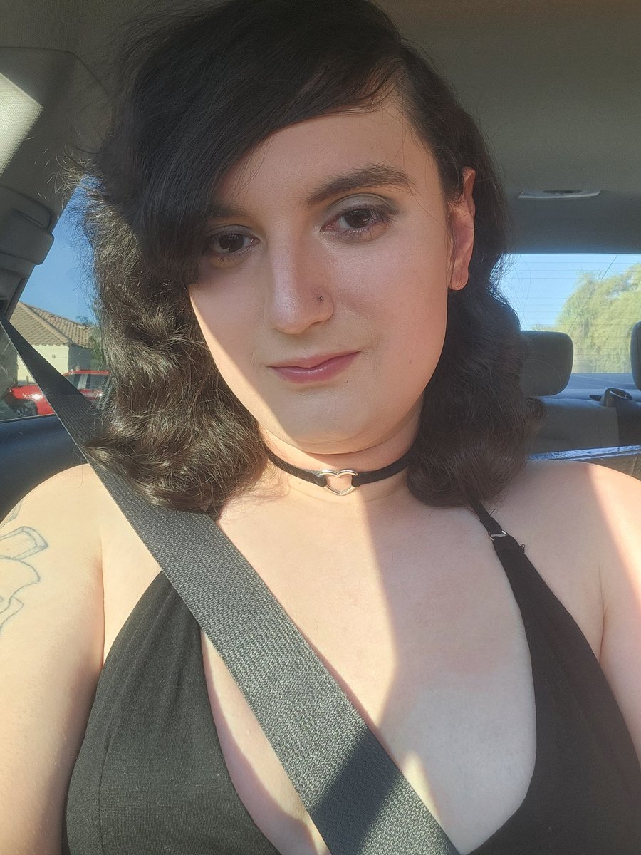 KNovafire's tweet photo. Estrogen is awesome! You should try some! https://t.co/HLWg9zPBL4
