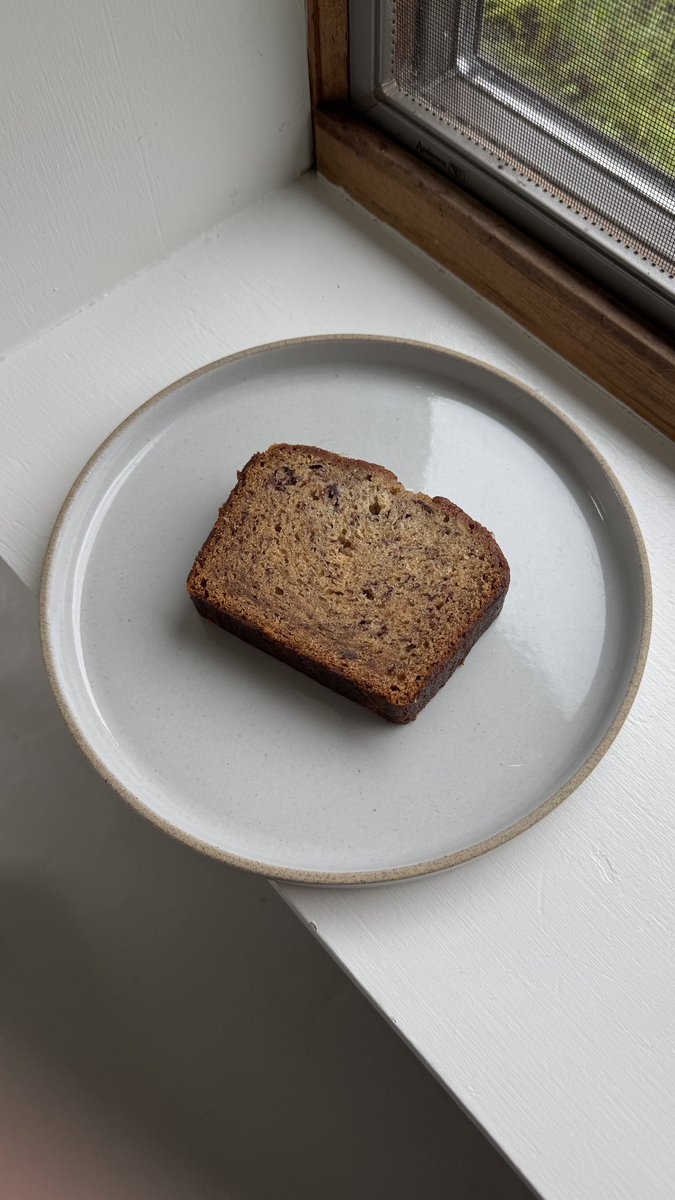 jaredgooods's tweet photo. Vegan brown butter banana bread.

A continuation of my series on *exceptional* vegan cakes. Link belowww https://t.co/tVRqMVdkuu