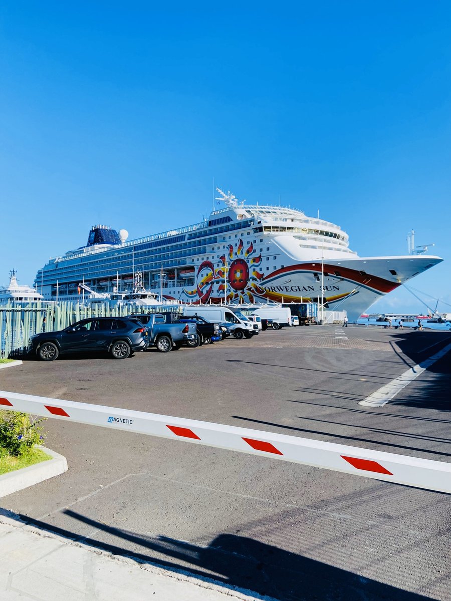 Collège Taaone tweet media