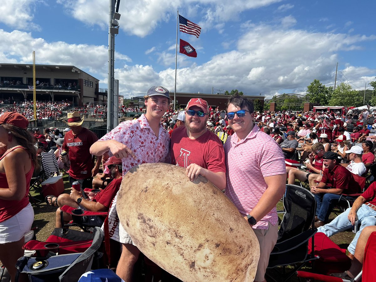 Four years in a row!? What?! Think these guys are taterheads! It’s like a cheese head but with a potato! Duh! Same time next year? Cool😎 #taterheads #eatyourtaters #tatersgonnatate #fayettevillesuperregional #game1 #hovsvvols2025 #wps #ohmahogs #thisisbaseball #espn #secnetwork