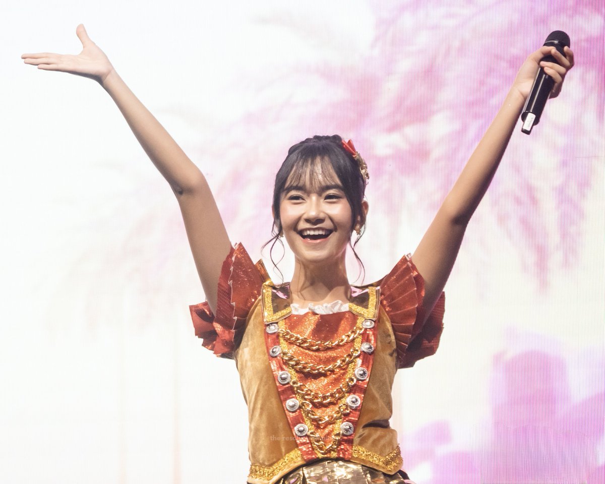 𝑡ℎ𝑒 𝑟𝑒𝑠𝑜𝑙𝑣𝑒 𝑟𝑒𝑚𝑎𝑖𝑛𝑠 tweet media