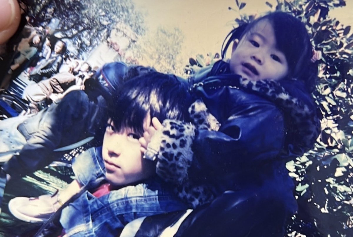 takashibad's tweet photo. 1番下の妹が２０歳になった

反抗期の頃がすごくて家に警察が幾度と来たけどまぁそれもそれ。 https://t.co/z3ilRxS5Ze