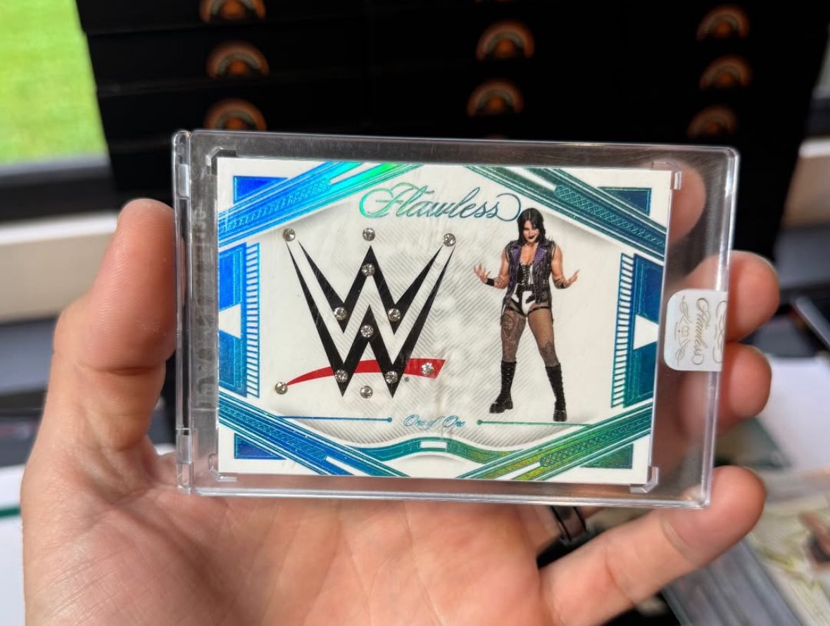 SCUncensored's tweet image. Another giant pickup by @rydollarips on this 2024 Flawless WWE Rhea Ripley Logo Diamond 1/1.