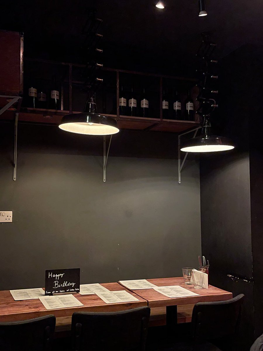 Octopus feet are a must-order dish. Every time I come here, I order them. They are very big and chewy. They are served with sweet sweet potatoes. Don’t be too satisfied with eating them in winter. I ordered sausage and seafood rice.🥗