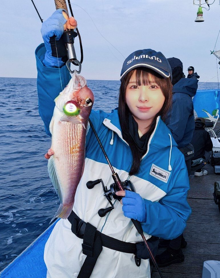amtk___s3's tweet photo. 初めての甘鯛👏👏✨✨
こんな高級魚めったに釣れないので大事にたべる🤤 https://t.co/6HyTT3w6yP