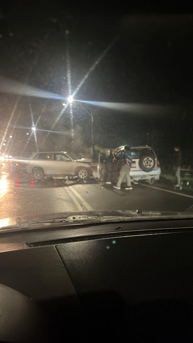 Rafael Borquez (@borquezrafael) on Twitter photo #Castro, Accidente de tránsito sector Putemun, bomberos en el lugar. <a href="/TTILosLagos/">TransporTeinforma Región de Los Lagos</a> <a href="/ClubDecima/">Club de Emergencias</a> <a href="/erchiloe/">Emergencias Chiloé</a> <a href="/radiochiloe/">radiochiloe</a> #Castro, Accidente de tránsito sector Putemun, bomberos en el lugar. <a href="/TTILosLagos/">TransporTeinforma Región de Los Lagos</a> <a href="/ClubDecima/">Club de Emergencias</a> <a href="/erchiloe/">Emergencias Chiloé</a> <a href="/radiochiloe/">radiochiloe</a>