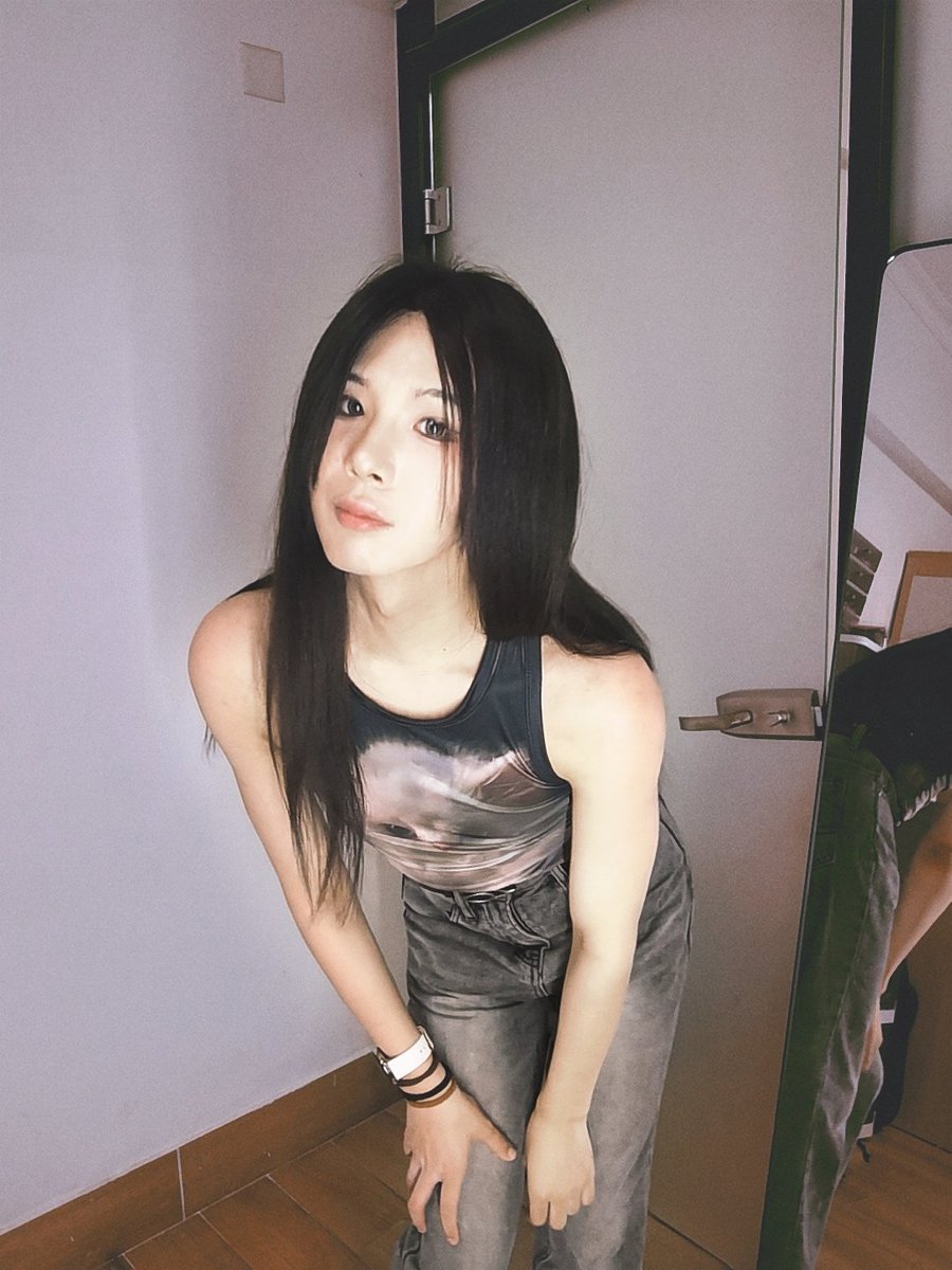 内个长发男的～ https://t.co/myJRAGeiqh