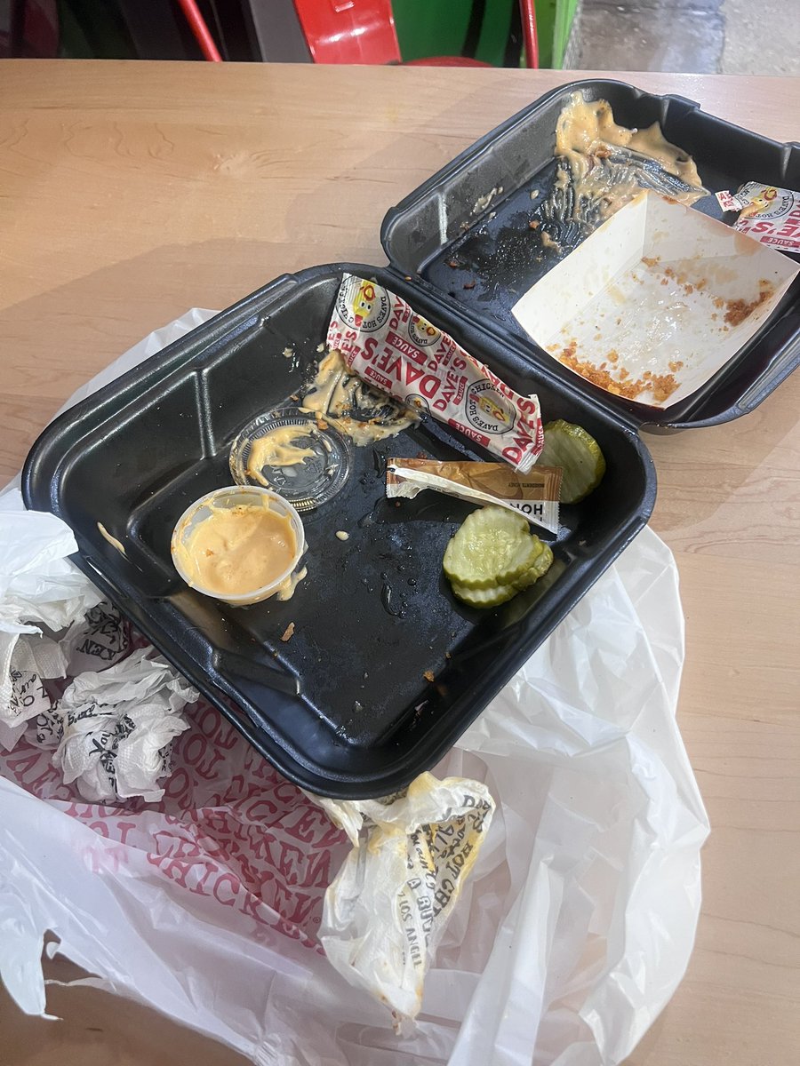 Dave’s hot chicken is so nasty, literally never get it bro