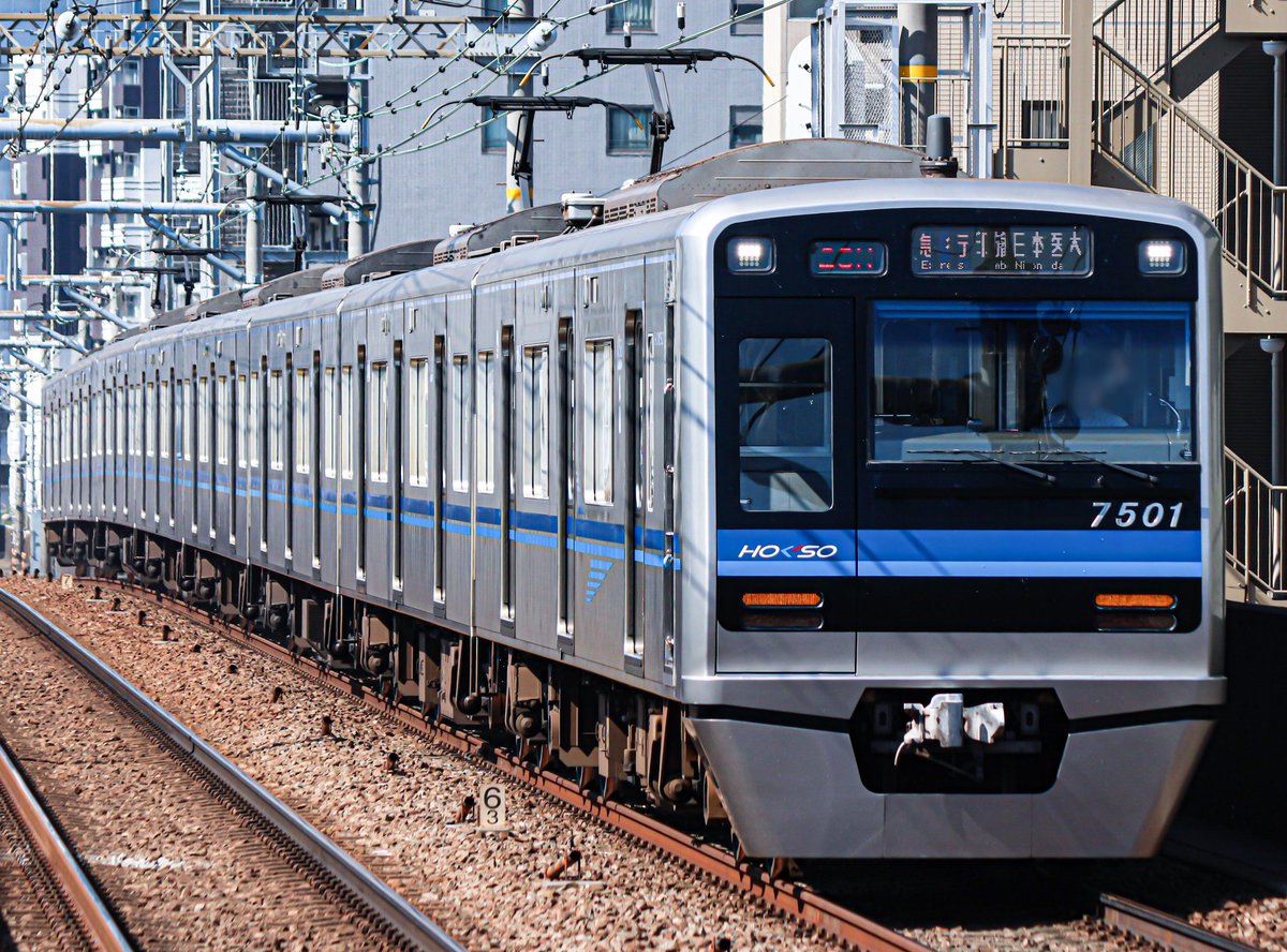 Ham77760377's tweet photo. 4 北総鉄道 https://t.co/vqOrMCpFFx