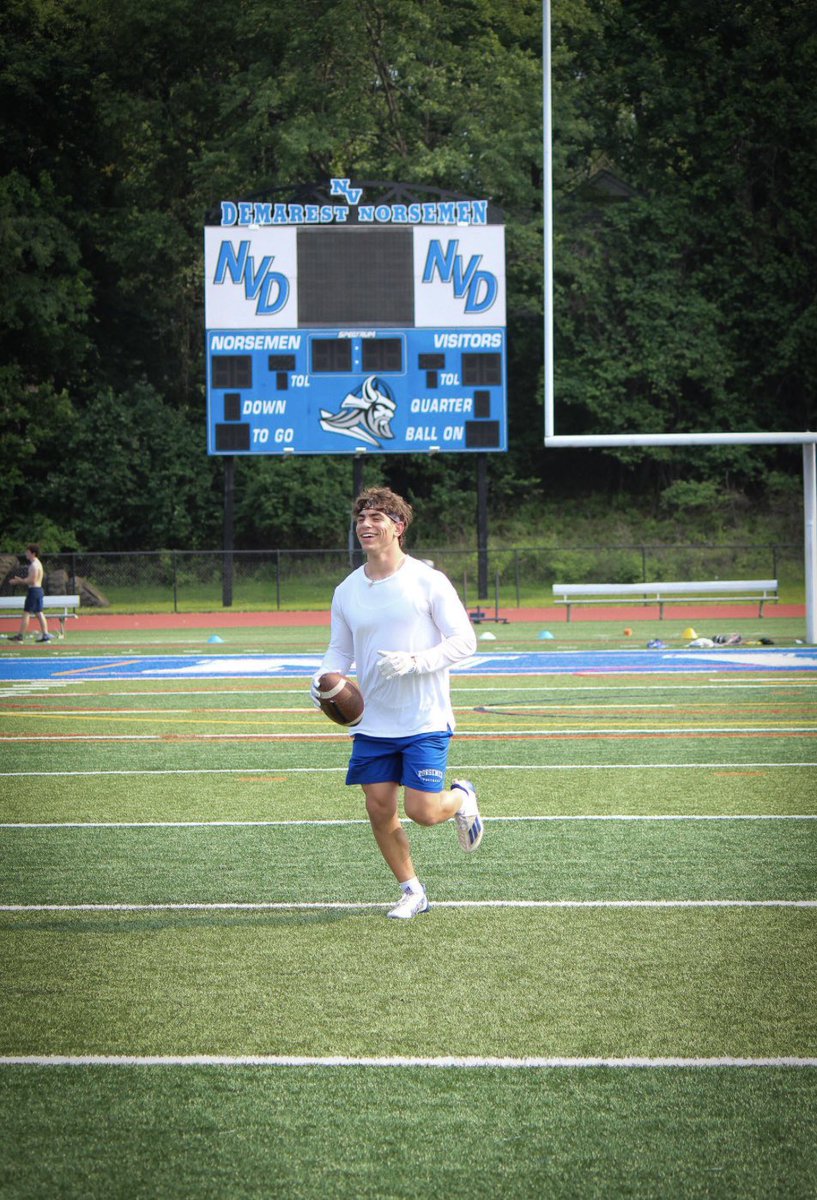 Reed Kauderer RB | ATH ⭐️ (@reedkauderer) on Twitter photo Taking it one day at a time. 1% better every rep. Getting ready for a big senior season. 🙏❤️ #BurnTheBoats <a href="/NVD_Football/">NVDFootball</a> Taking it one day at a time. 1% better every rep. Getting ready for a big senior season. 🙏❤️ #BurnTheBoats <a href="/NVD_Football/">NVDFootball</a>