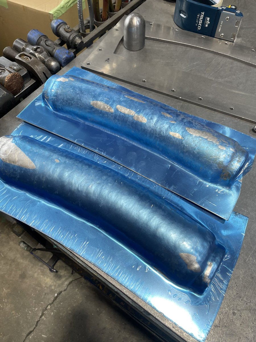 皆様大変ご無沙汰しております

チキータバナナの収穫に追われておりました…