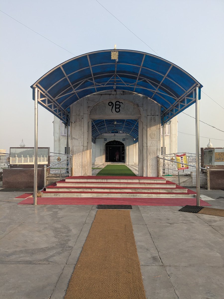 ਜੈਸੀ ਕੱਚ ਕੀ ਚੂੜੀ,
ਤੈਸੀ ਦੇਹ ਹੈ।
ਵਜੀਦਾ ਥਿਰ ਸਾਹਿਬ ਕਾ ਨਾਮ, 
ਹੋਰ ਸਭ ਖੇਹ ਹੈ।
🙏🙏
#ਵਜੀਦ