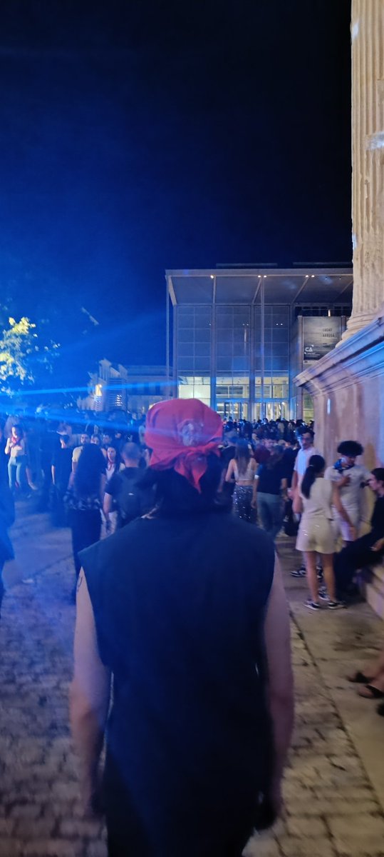 DOTDOT_T's tweet photo. Encore une Bonne soirée de feria https://t.co/nuR5FmWtX9