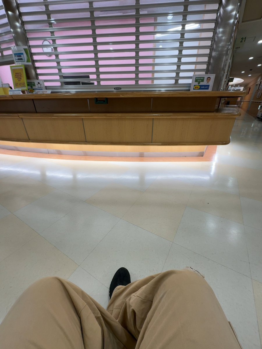 えーー、右直事故りました😇
今日ツーリング予定だったのに申し訳ないです😇