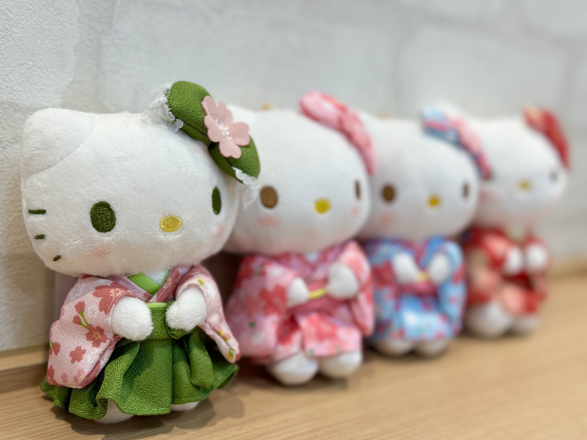 user_2b56f4d8　ハローキティ 桜 抹茶着物 マスコット 3点 ハローキティ ぬいぐるみ M 水色 桜着物 4548643098450