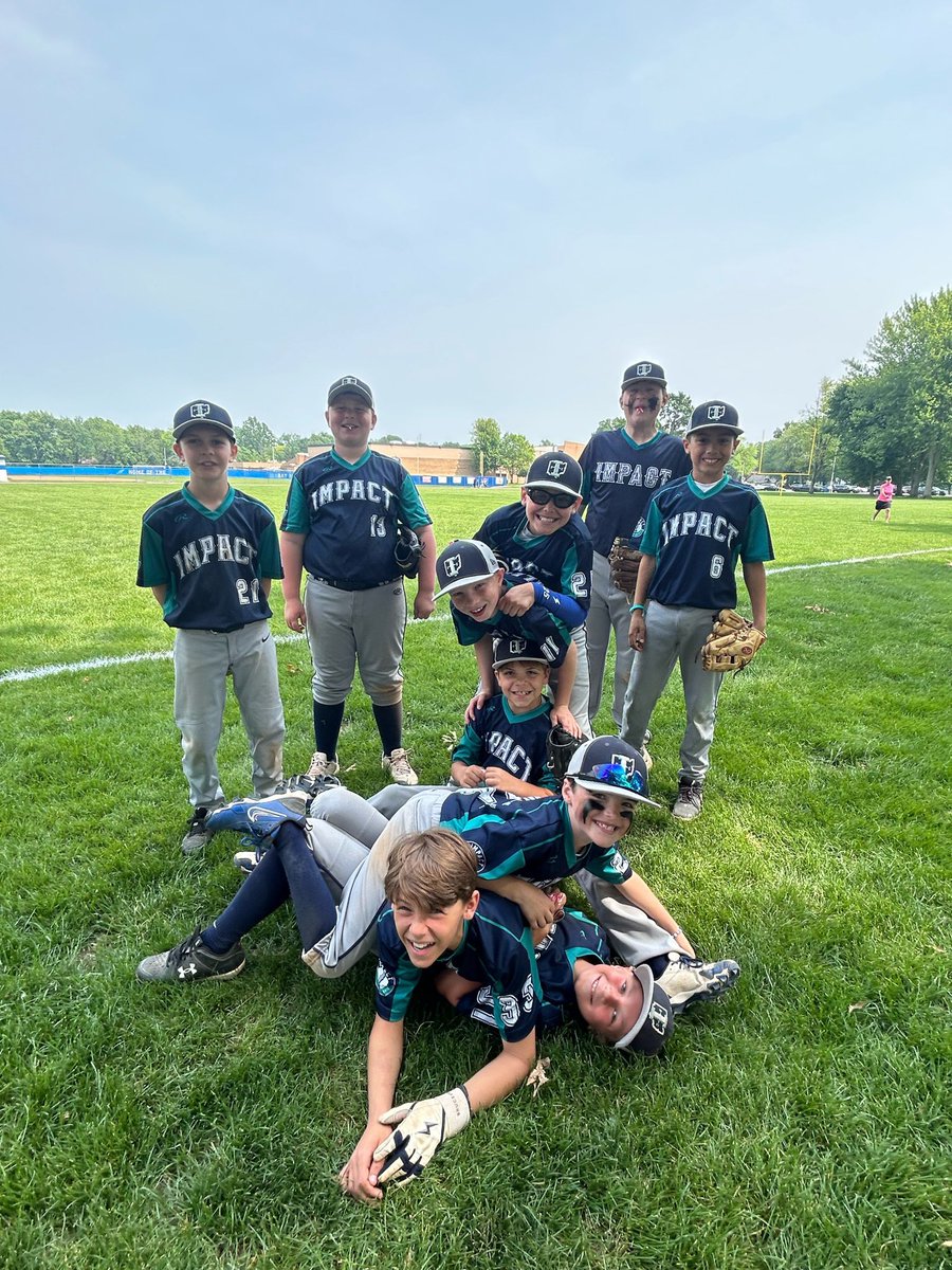 10u JW won both gms of a CVBA DH, 14-6 and 18-10. Ketvertis and Schwartz both 3B’d in gm 1 and had 2 XBH in gm 2. Maleski also 2B’d in gm 2, while Wise went 4-4 and Wichert added 4 RBI. Schmidt (3.0, R, 2 K) pitched well in gm 1, and Manaf (1.2, 0 R, K) was sharp to finish gm 2.
