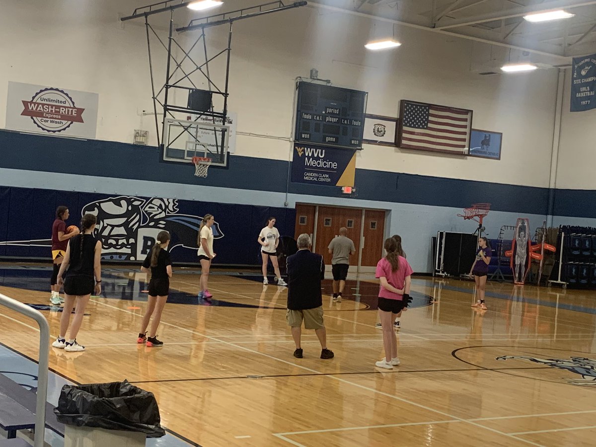 The Crusaderettes are back! 

<a href="/KinnisonEllie05/">Ellie Kinnison</a> <a href="/SophieLott24/">Sophie Lott</a> <a href="/LangSeneca/">Seneca Lang</a>