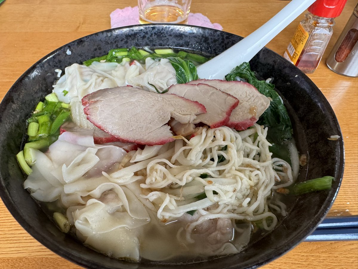 ken_40201's tweet photo. 🇹🇭ワンタン麺😊YouTubeでパタヤを旅するパラサイト旅を観ながらまったりの休日です😄 https://t.co/PRcIxyI4O0