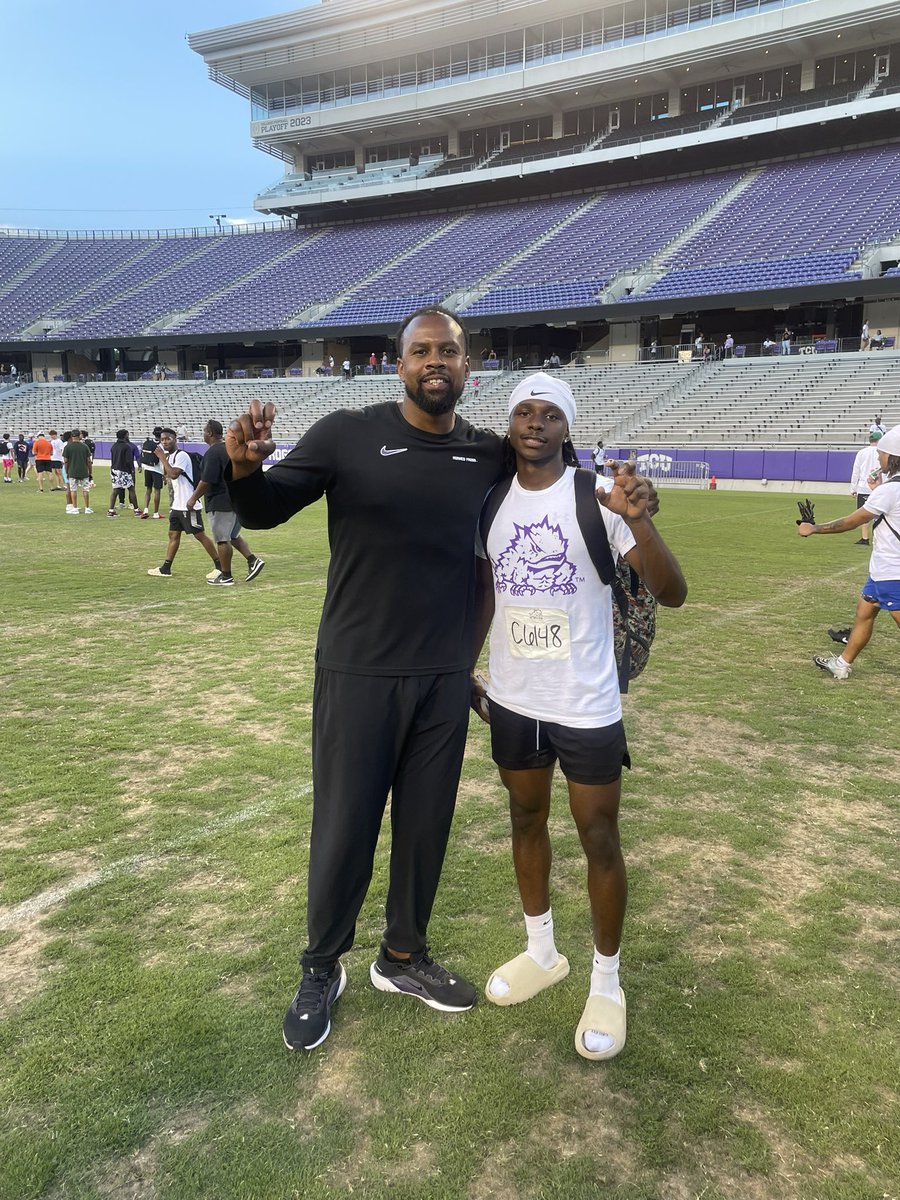 Devin Scott tweet media