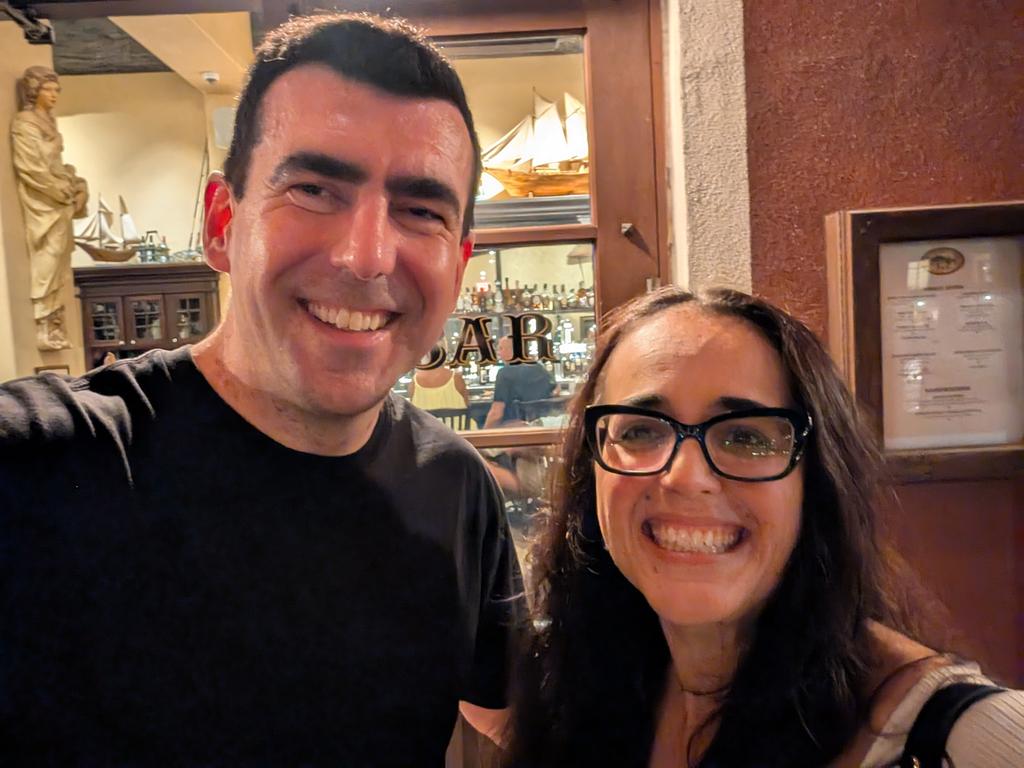 MetreSteven's tweet image. Bar.
