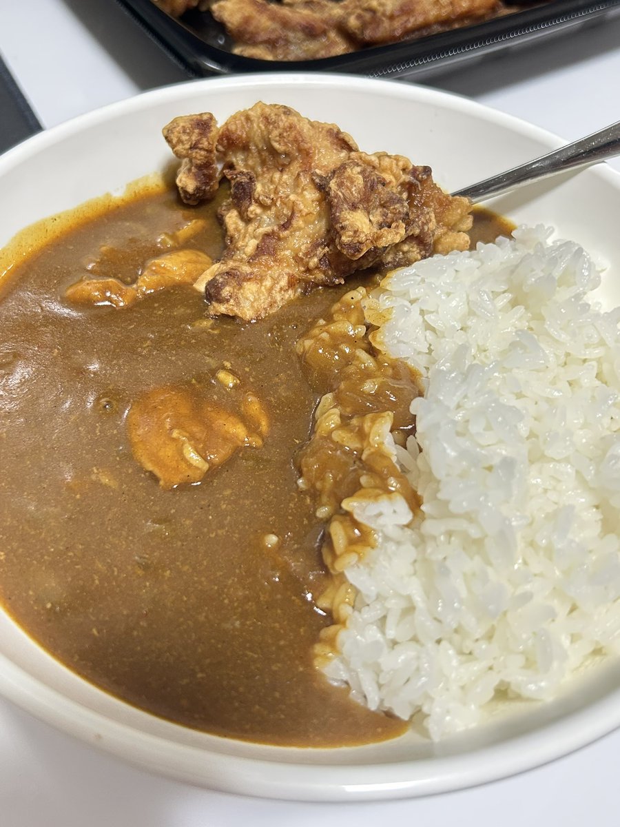 かれー٩( 'ω' )و