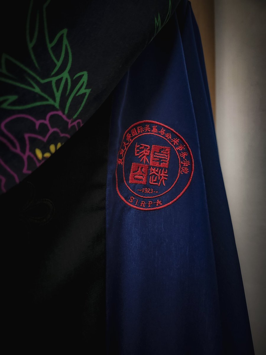 AngelGettinger's tweet image. Ну, one degree hotter, дальше уже докторантура 😍