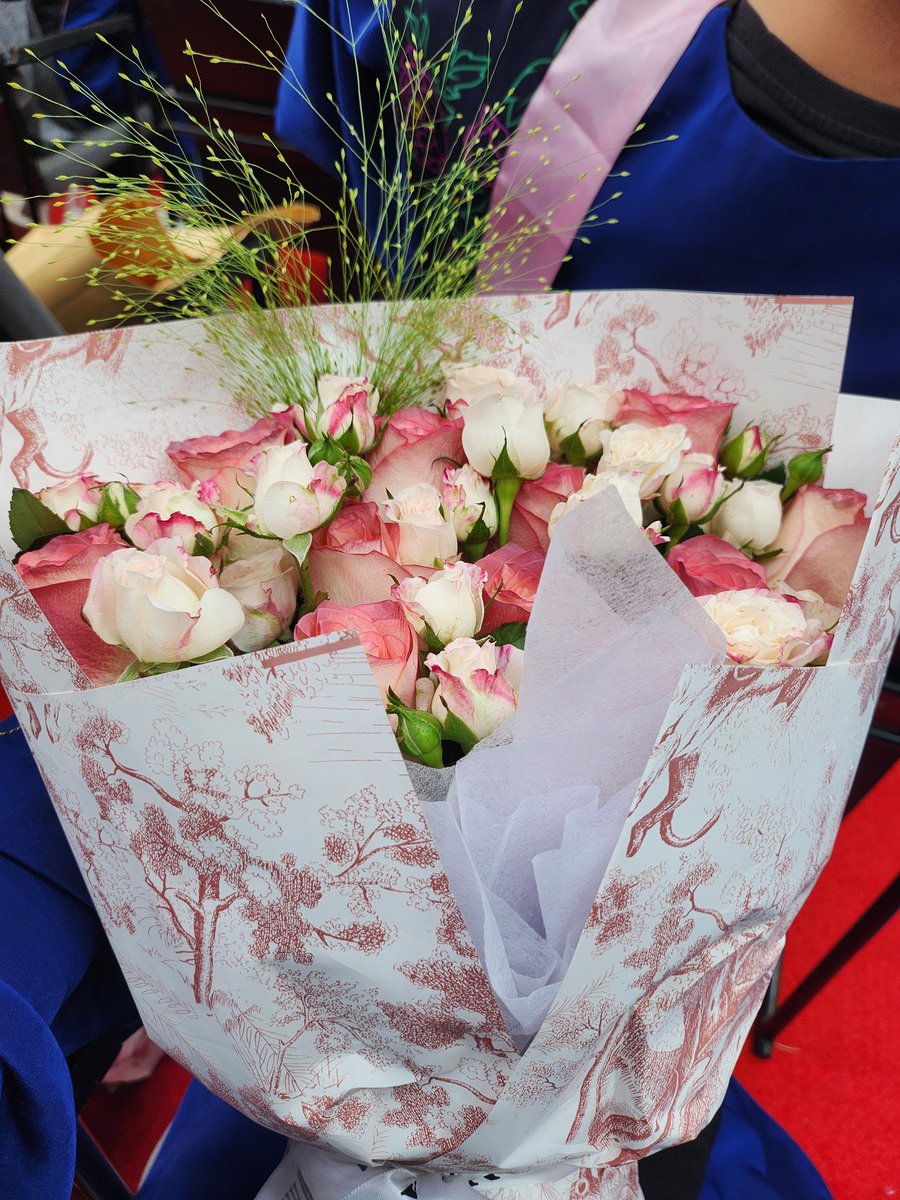 AngelGettinger's tweet image. Ну, one degree hotter, дальше уже докторантура 😍