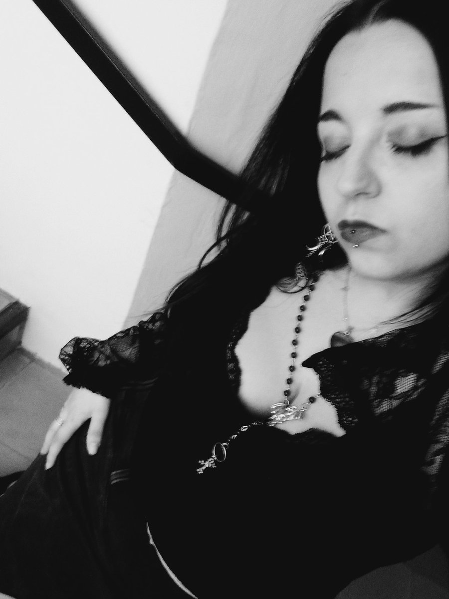 daaxp_'s tweet photo. Aprendiendo a amar mi perfil 💞 https://t.co/I863vzc2WX