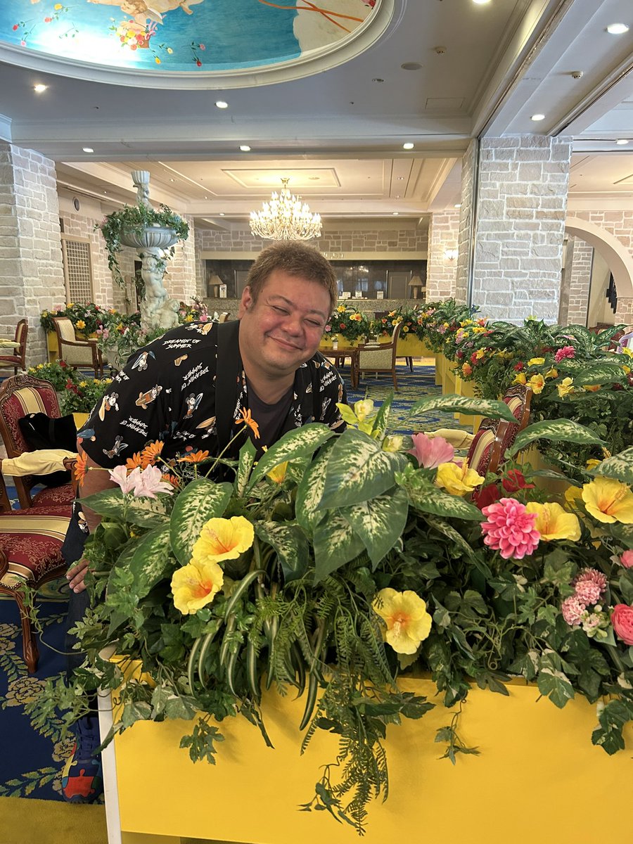 日曜なのでわさびの耳ツーンラジオ。
この後19時より公開！
#わさびの耳ツン

ツーン10「赤いおじさん」

個人的に、他の聴きどころは
•完全敗北の父
•「あぁー」おじさん
•7名と130名の差
•スタンダップコメディポリス

stand.fm/channels/67247…