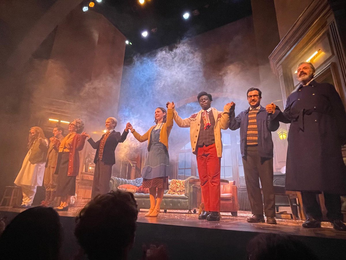 Sympathique #Souricière #AgathaChristie <a href="/ComedieFr/">Comédie-Française</a>