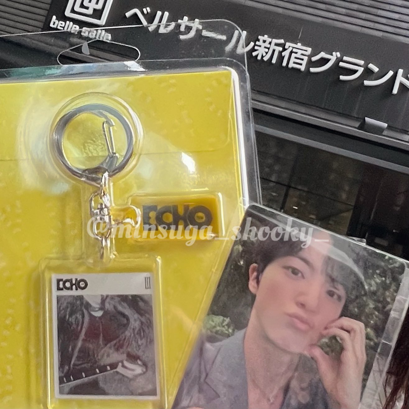 【未開封】ECHOハイタッチ会★特典キーホルダー＋カード★BTS ジン★ソクジン 未開封】ECHOハイタッチ会☆特典キーホルダー＋カード - メルカリ