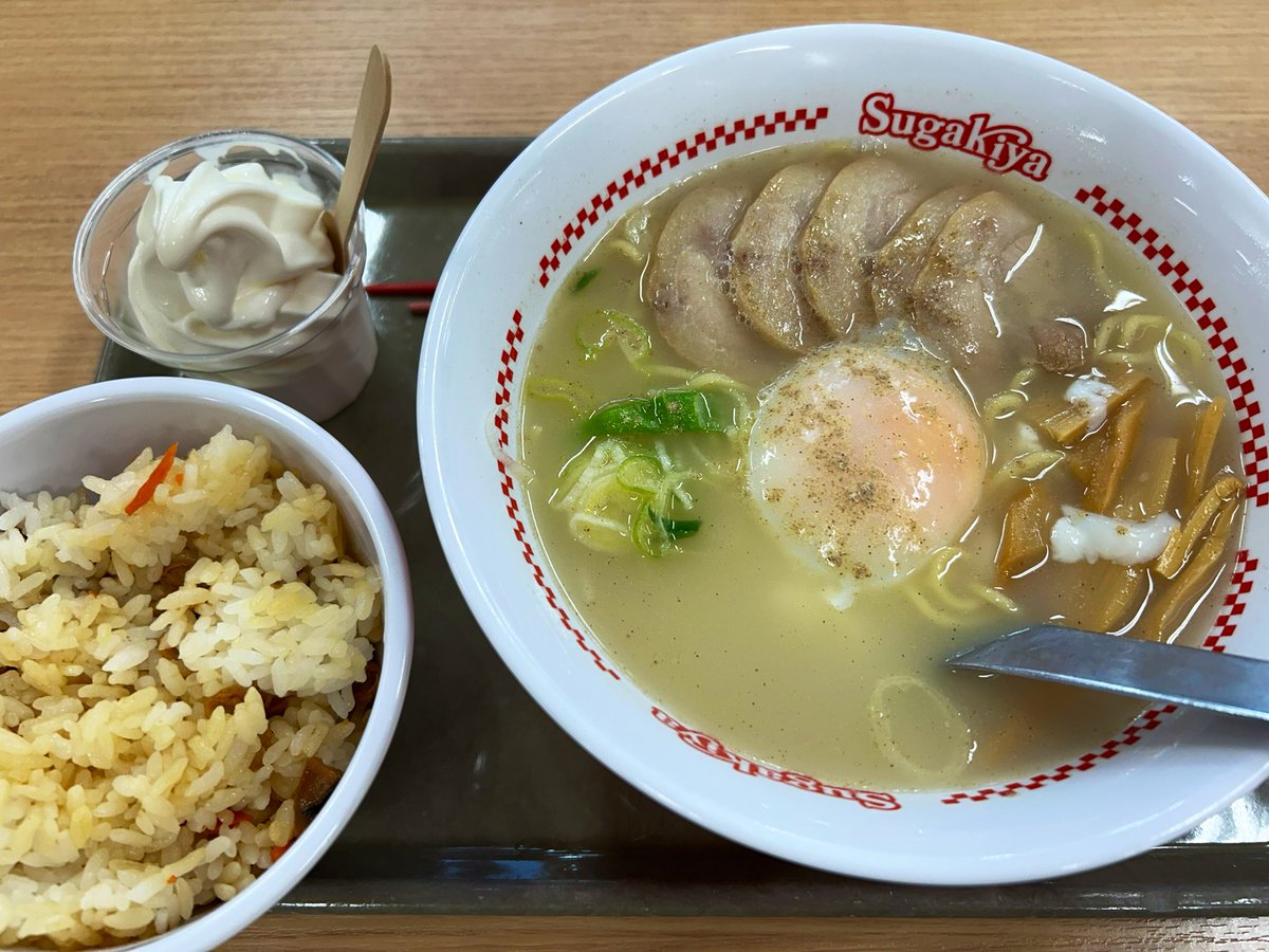 joo23ma2's tweet photo. スガキヤのスプーン、変わってる😁
#スガキヤ
#特製ラーメン https://t.co/OyOLvS9Hpl